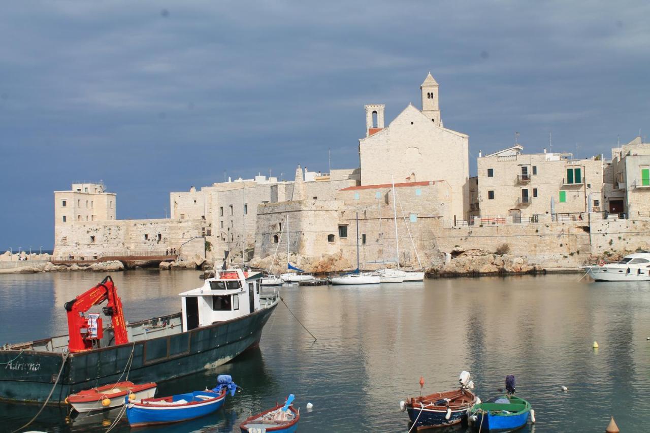 Giovinazzo Historic Apulia Old Town Stone House With Private Patio Appartement Buitenkant foto