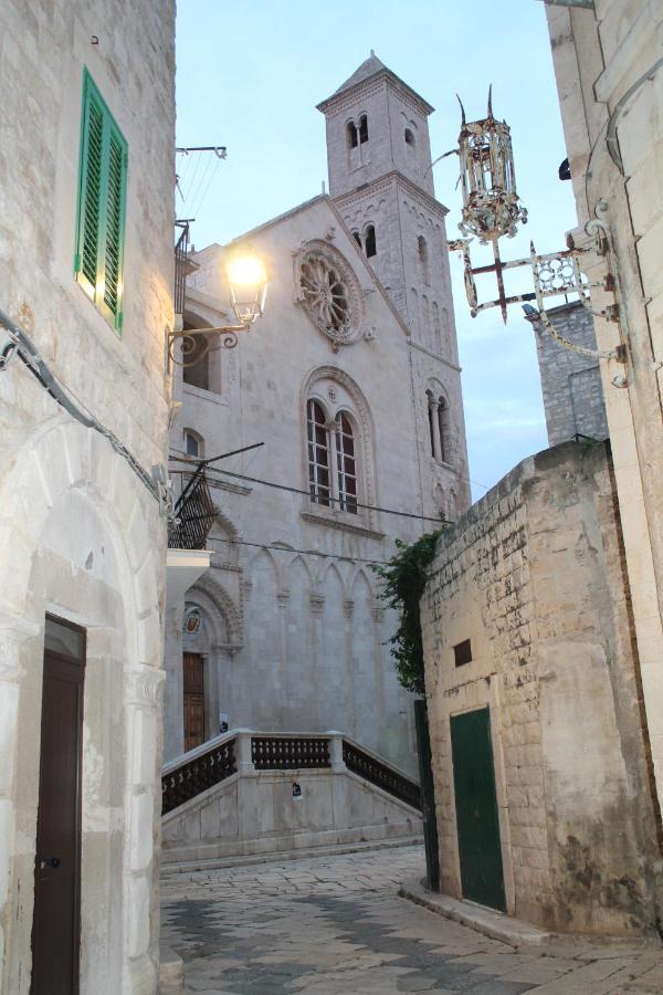 Giovinazzo Historic Apulia Old Town Stone House With Private Patio Appartement Buitenkant foto