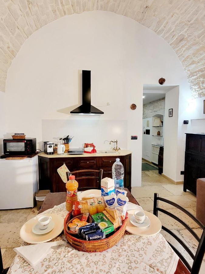 Giovinazzo Historic Apulia Old Town Stone House With Private Patio Appartement Buitenkant foto
